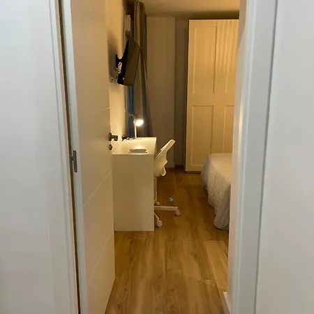 Fuengirola, 4 2 Banos Parking Apartment